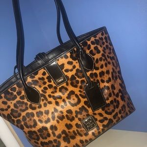 Authentic Dooney and Bourke Handbag